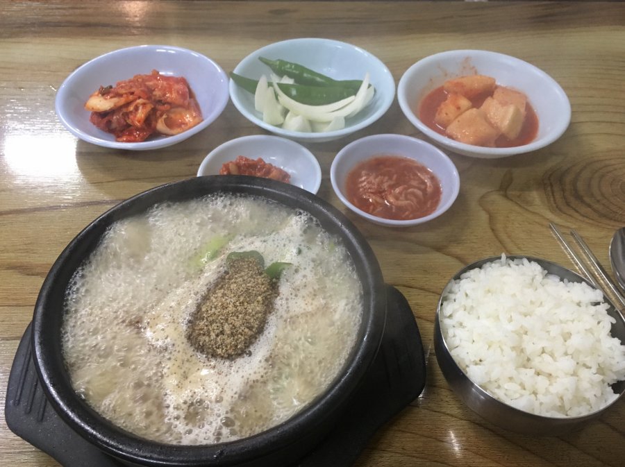 뱹