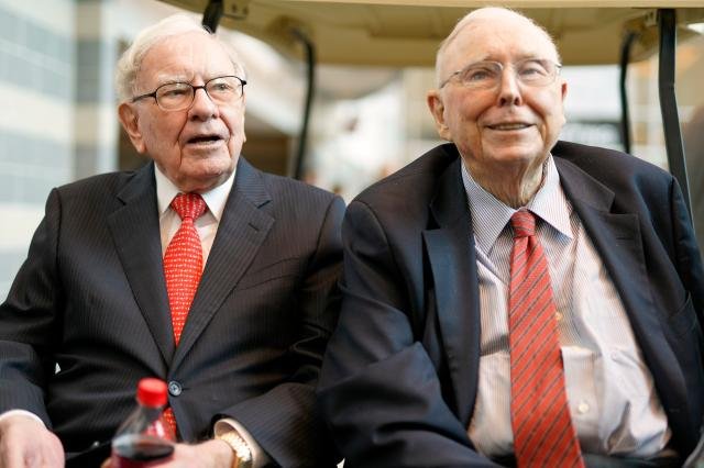 File - Berkshire Hathaway Chairman and CEO Warren Buffett left and Vice Chairman Charlie Munger briefly chat with reporters May 3 2019 one day before Berkshire Hathaways annual shareholders meeting in Omaha Neb Berkshire Hathaway says Munger who helped Warren Buffett build an investment powerhouse has died AP PhotoNati Harnik File FILE2023-11-29 063321۱  1980-2023 ߿մ    Copyright 2019 The Associated Press All rights reserved